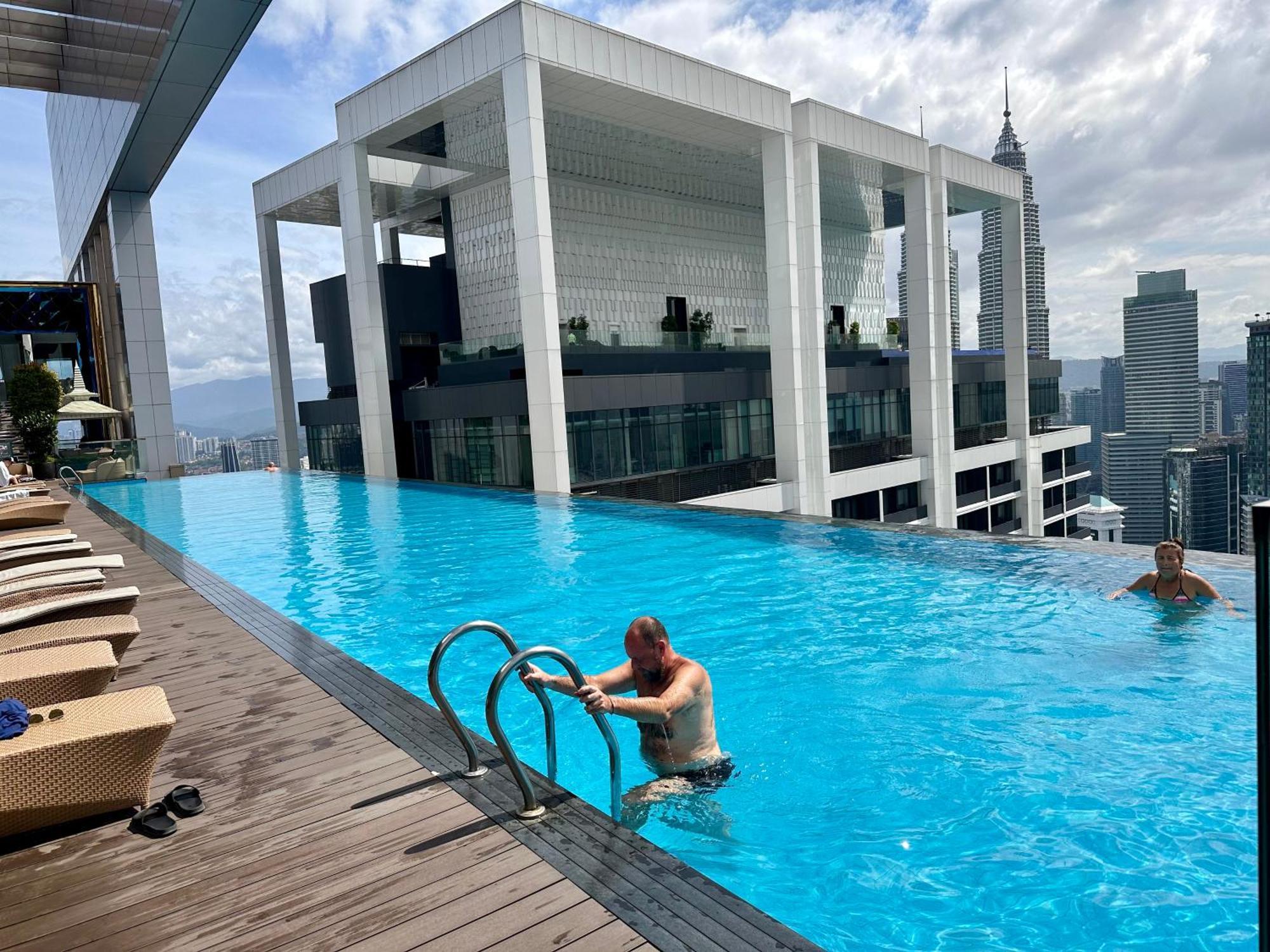The Platinum Kuala Lumpur By Crown Suites Luaran gambar